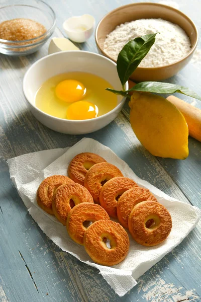 Egg Cookies Ingredients Vertical Closeup — Stock Photo, Image