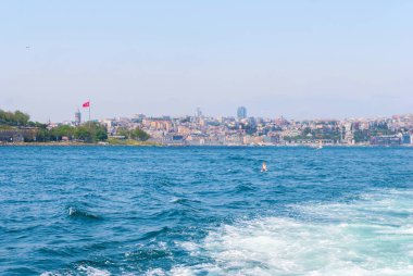 Yolcu feribot gemisi insanlar Istanbul taşır.