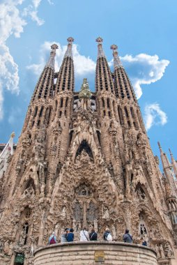 Barcelona, İspanya - 08 Ekim 2018: Sagrada Familia, cephe detay.