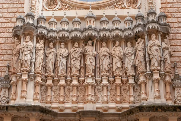 Statue dell'Abbazia di Santa Maria de Montserrat a Monistrol de Montserrat, Catalogna, Spagna — Foto Stock