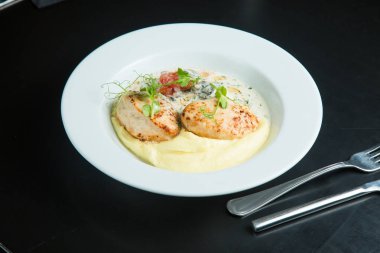 Tavuk Pirzola ve Patates Püresi