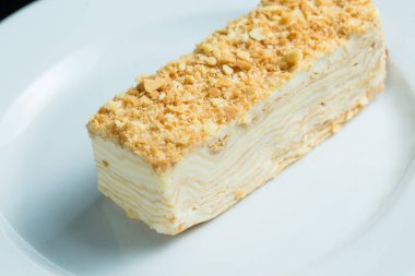 Tabakta Kaju puf böreği