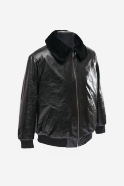 Siyah erkek kürkü.