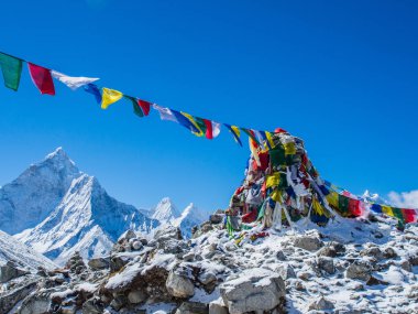 Himalaya dağ manzaralı rota Everest Saha Kampı için
