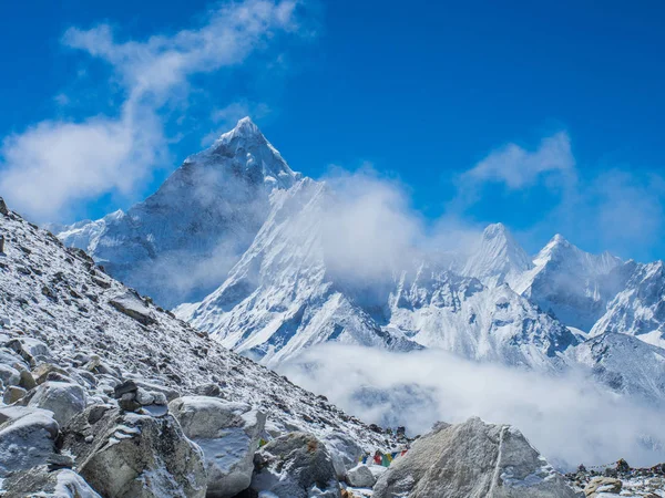 Rota Everest Saha Kampı Için Himalaya Içinde Güzel Kar Dağ — Stok fotoğraf