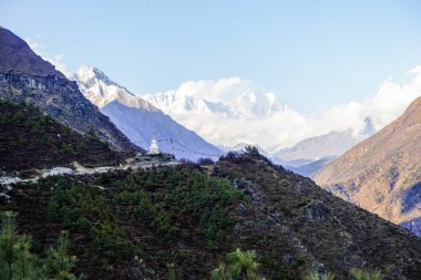 Himalaya dağ manzaralı rota Everest Saha Kampı için
