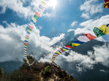 Himalaya dağ manzaralı rota Everest Saha Kampı için