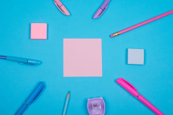 Etiqueta Papel Rosa Branco Material Escolar Escritório Cores Rosa Azul — Fotografia de Stock