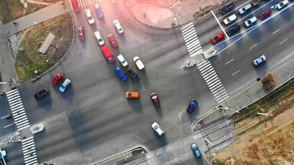 Het Autoverkeer Van Stad Een Kruispunt Luchtfoto — Stockfoto