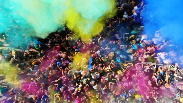 Holi Festival Barvy Dav Šťastných Lidí Barvami Letecký — Stock fotografie
