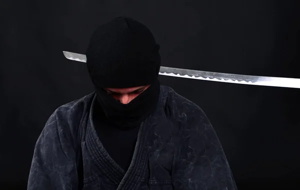 Utförande Tidsfristen Koncept Svärdet Över Huvudet Ninja Krigare Iscensättning Scen — Stockfoto