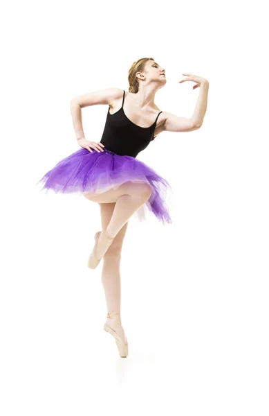 Meisje in paarse Tutu en zwarte leotard dans ballet. Studio geschoten op witte achtergrond, geïsoleerde beelden. — Stockfoto