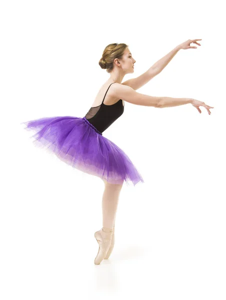 Meisje in paarse Tutu en zwarte leotard dans ballet. Studio geschoten op witte achtergrond, geïsoleerde beelden. — Stockfoto