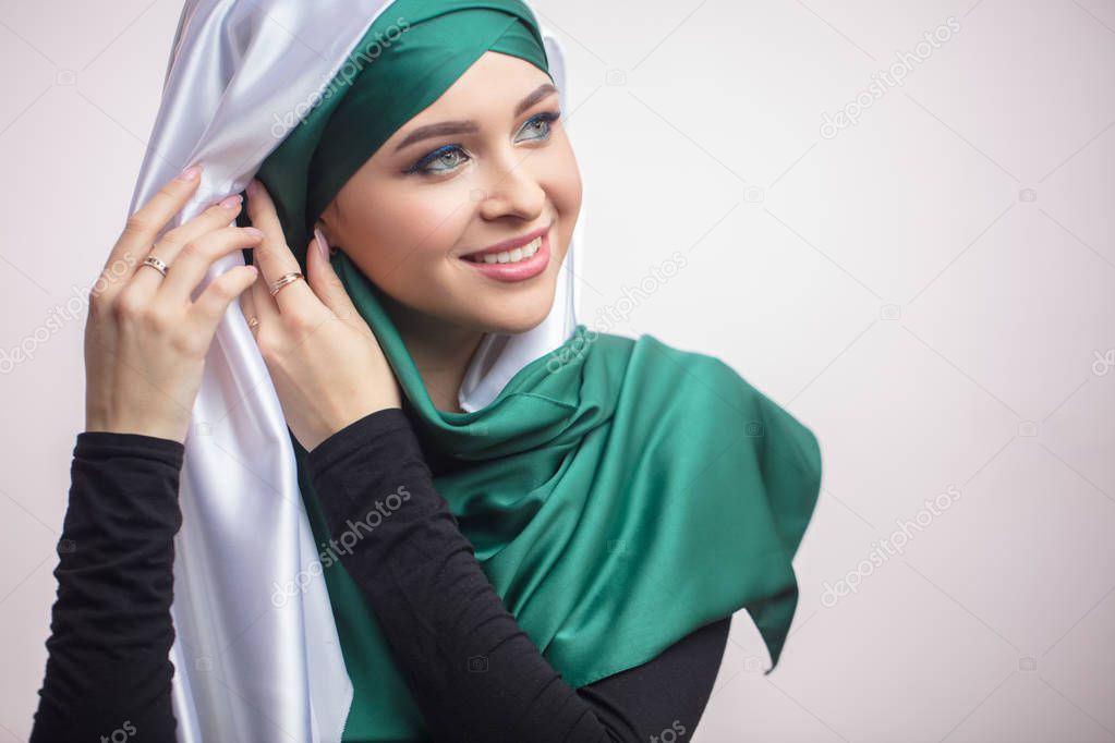 close up portrait of awasome Muslim woman is preparing for wedding day