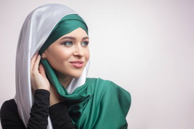 hoş gelin portresi yakından nikâh için gidiyor