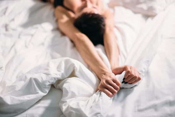 Homem e mulher fazendo sexo — Fotografia de Stock