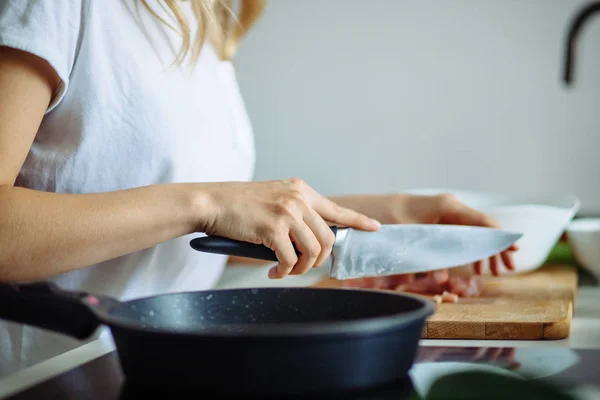 Cropped View Woman Hands Cutting Beef Wooden Board Frying Stick — Stock Photo, Image