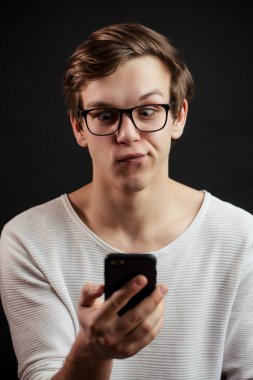 portre portre seyir telefon tahriş olmuş biri