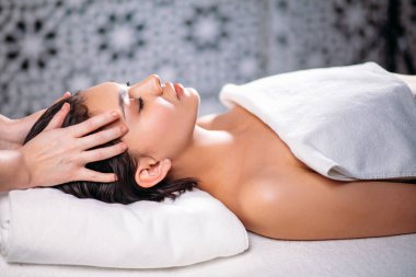 Acupressure kavramı. Masaj Terapisi baş.