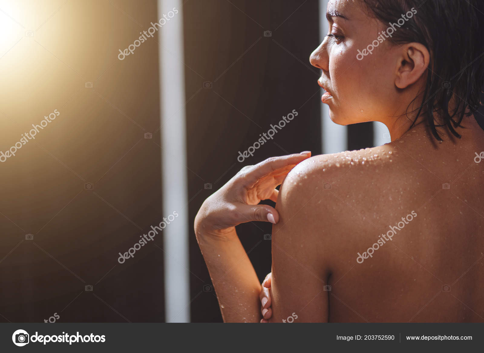 pic of girl without dress