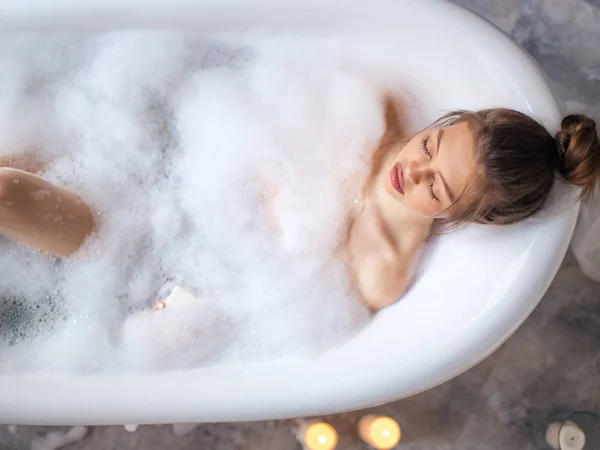 Vue de dessus photo.start nouvelle journée dans la salle de bain — Photo