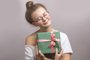 Noel hediyesi. yıldönümü hediyesi. . savurgan Hediyelik