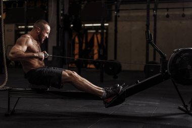 zor egzersiz spor merkezi.