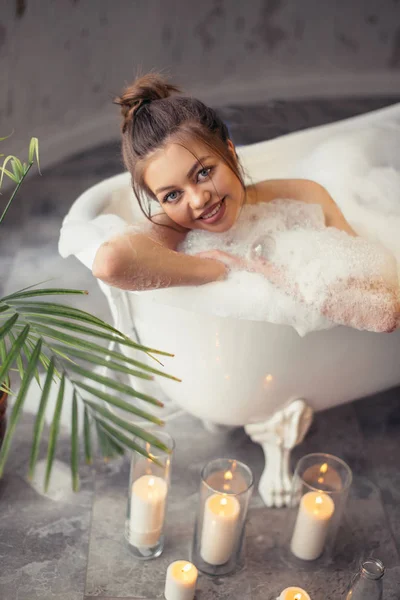 Balneotherapie concept. Spa behandeling idee — Stockfoto