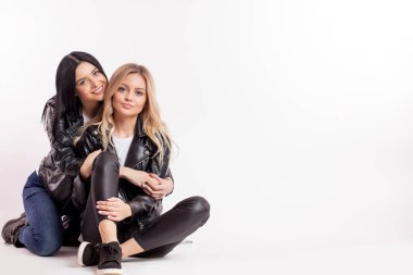 duygusal genç kadın seincere arkadaşlık