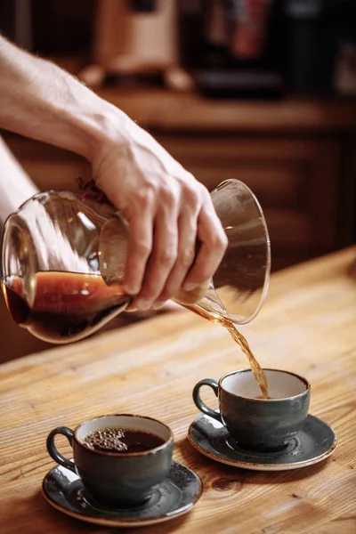 コーヒーは chemex 製します。 — ストック写真