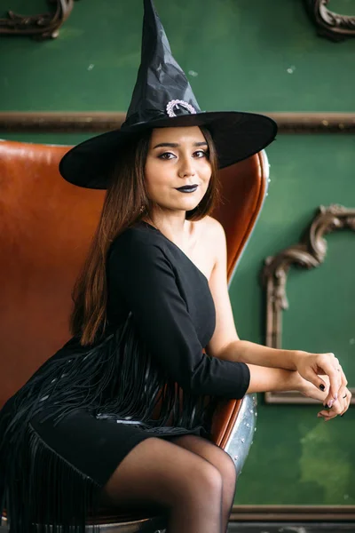 Menina Modelo Atraente Traje Halloween Maquiagem — Fotografia de Stock