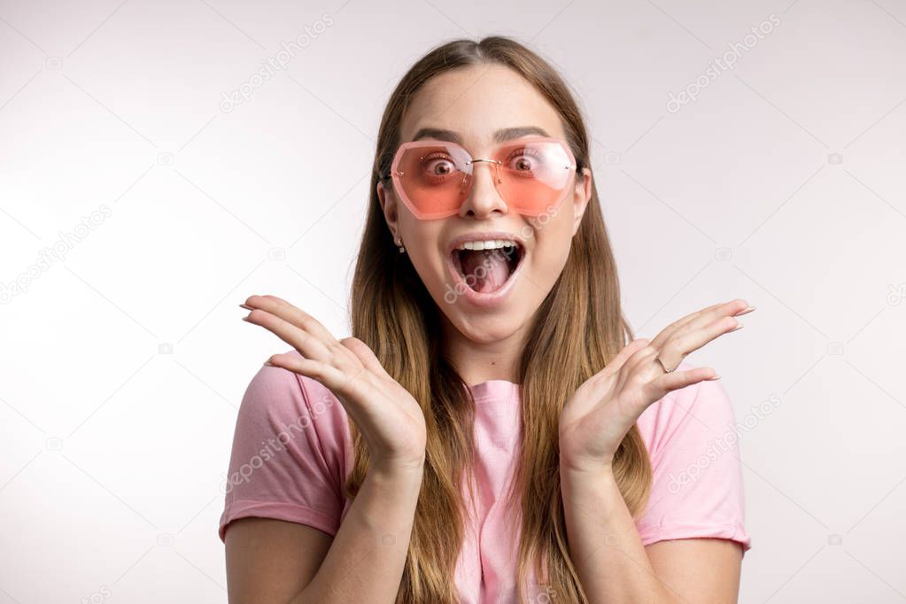 loca fan girl ha visto su favorito cantante en la calle 2023