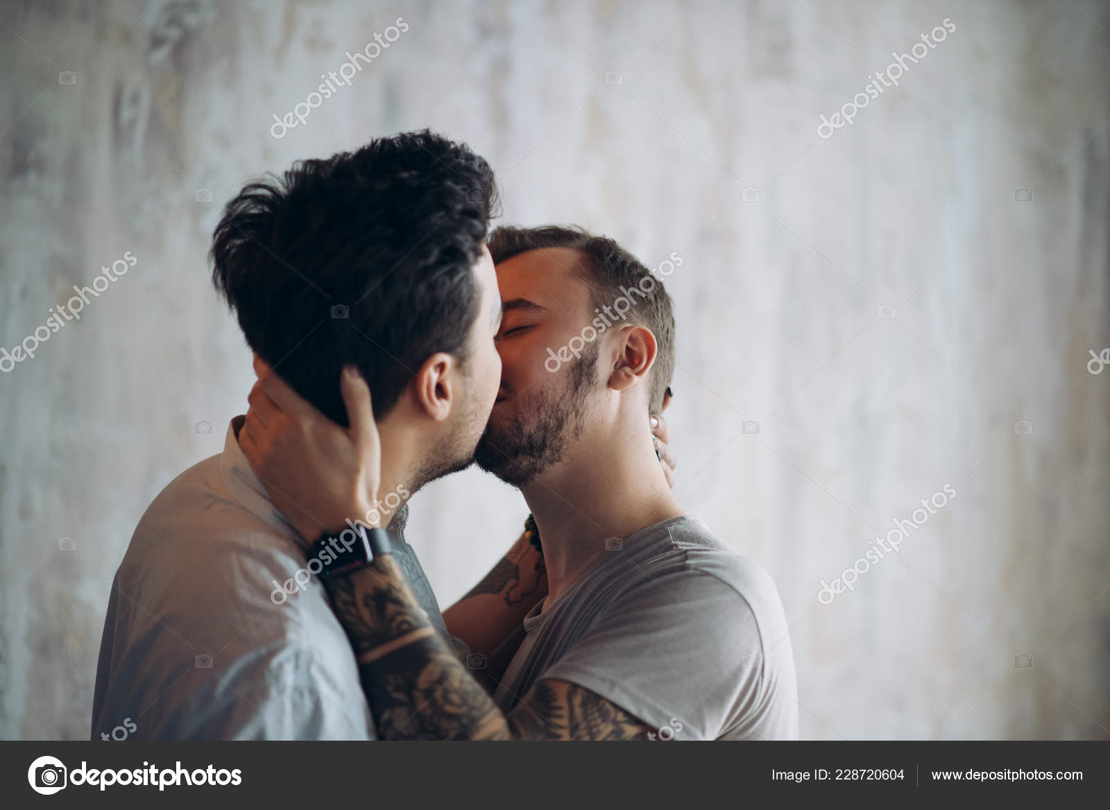 Hot guys kissing