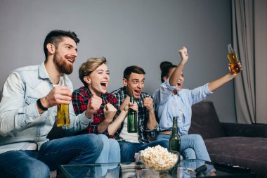 çılgın futbol hayranları yarışma hakkında merak