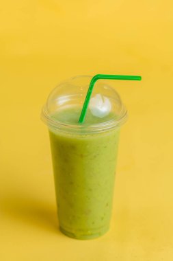 kivi karışık lezzetli içecek