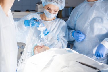 Genel anestezi öncesi oksijenasyonu. Cerrahi donatımı