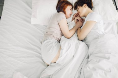 affectiont. evde uyuyan honosexual Çift