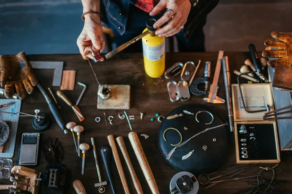 adam turing benzin brülör üzerinde