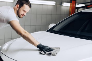 Oto yıkama Self Servis. Oto yıkama basit türü