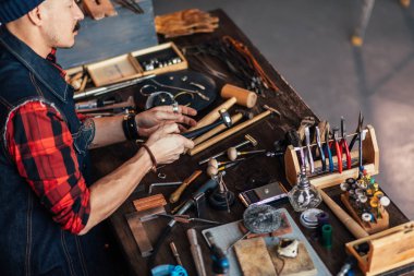 Usta instrumnet çalışmak için seçme