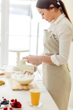 Anneler sapılmak pasta için özel reçete