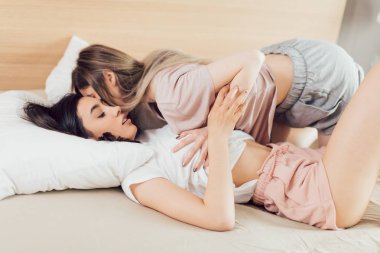 seks zevk iki tutkulu kadın