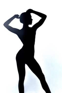 vücudun güzelliği. kaygısız, dikkatsiz hayat. izole beyaz arka plan.