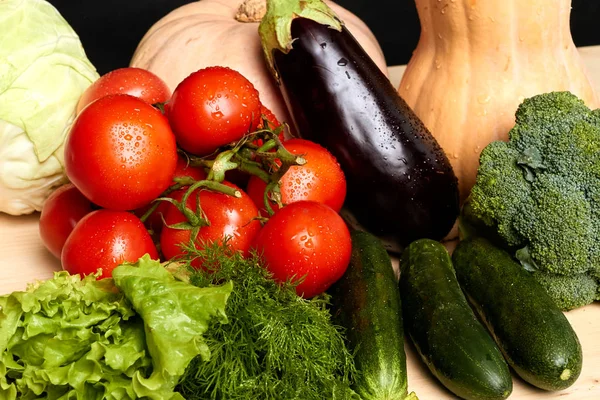 Shot of organic grown fresh vegetables, full of minerals and vitamins — Stock Photo, Image