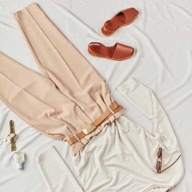 moda klasik pantolon, kazak ve sandalet satış
