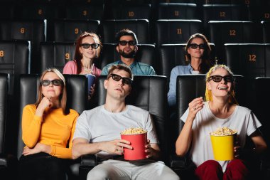 gençler aktörlerin performansını takdir ve actreses