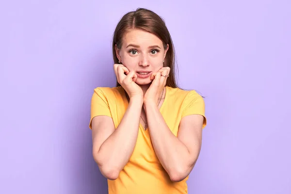 Student feels worried and stressed before exams, keeps hands near mouth — Stock Photo, Image