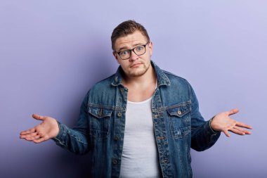 moda ceket yakışıklı adam tavsiye ile arkadaş yardımcı olamaz