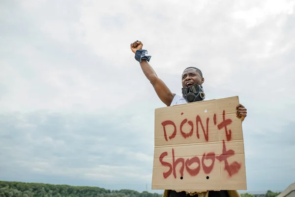 Activista afroamericano salió a apoyar a los negros — Foto de Stock