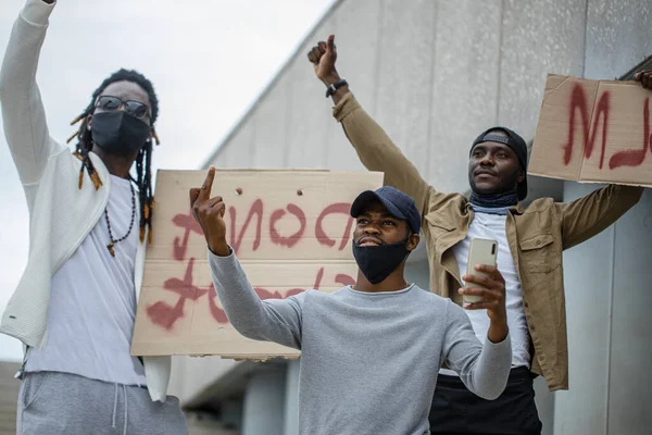 Vie noire matière protestation dans les rues — Photo